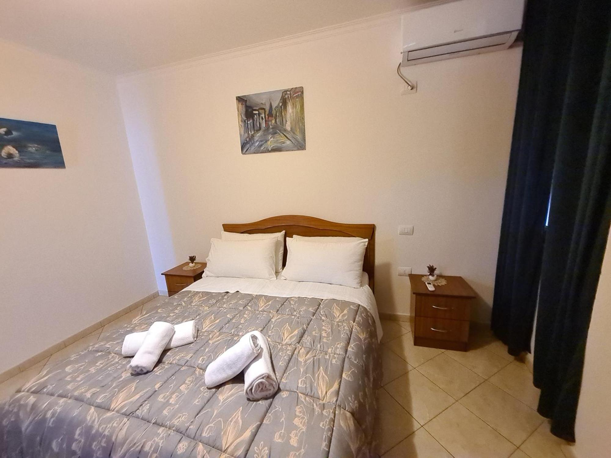 Erin Apartments Vlorë Exterior foto